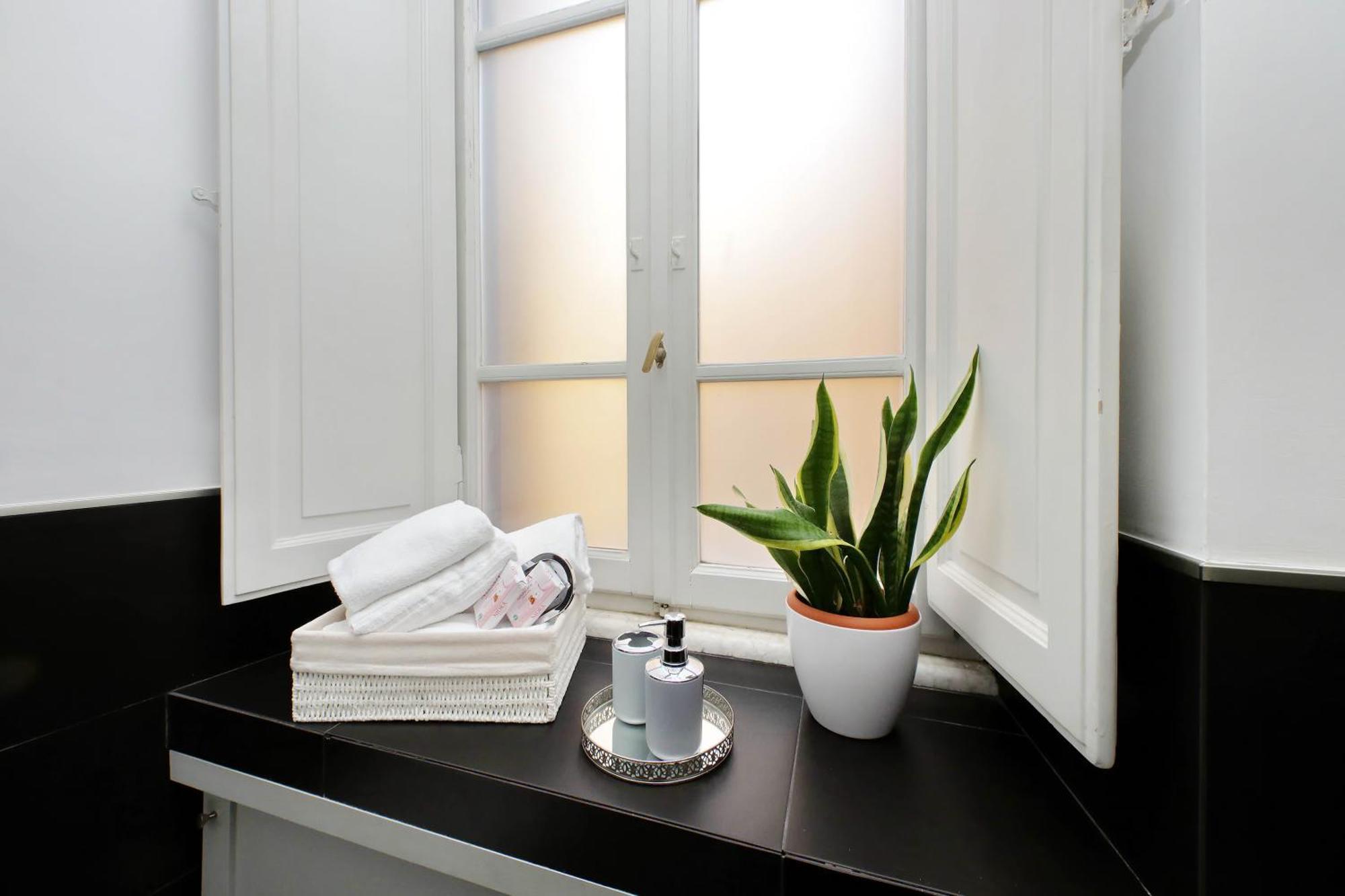 Luxury Apartment Vaticano-S'Peter Basilica - Netflix Wifi - Aircond Roma Ngoại thất bức ảnh
